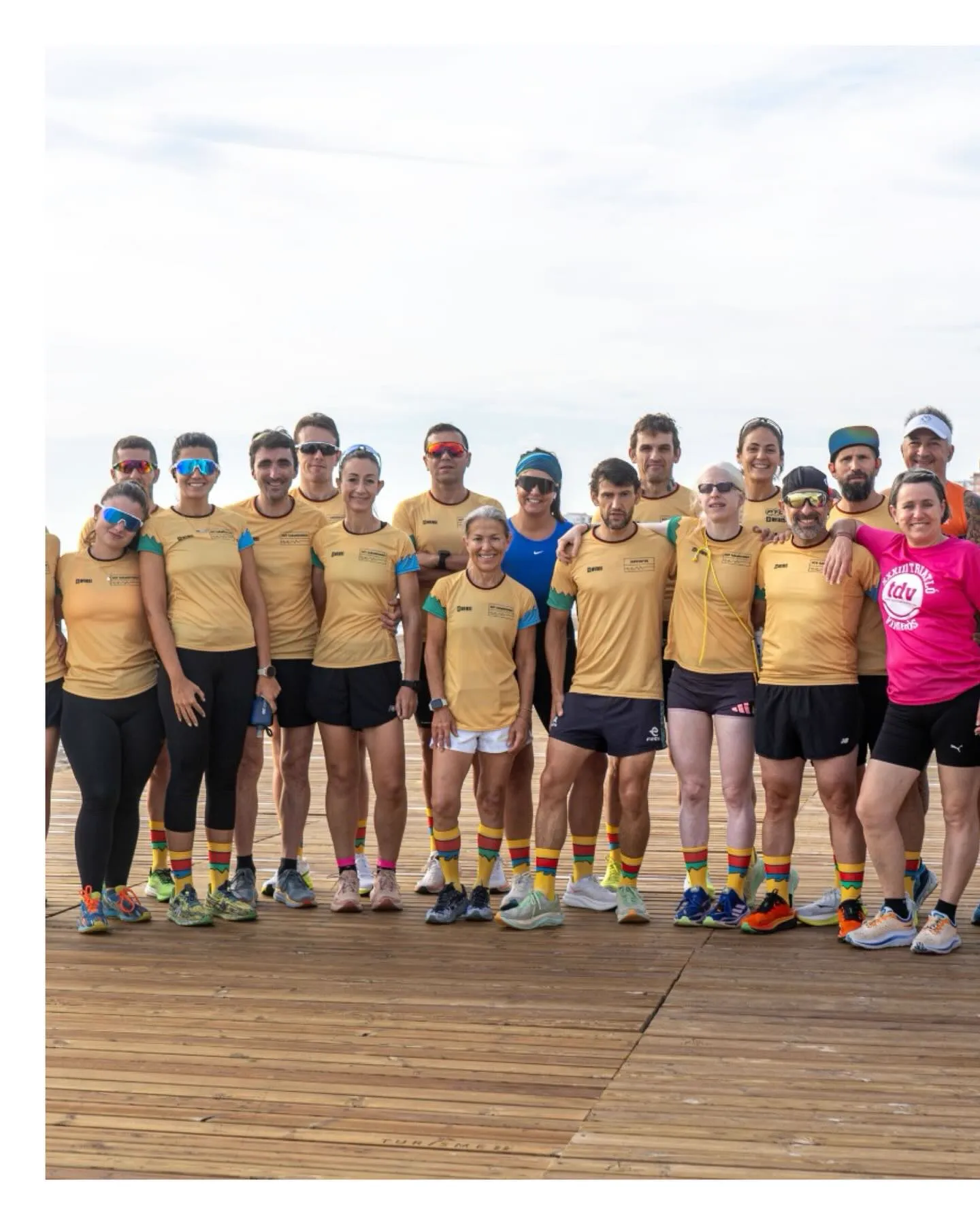 Grupo de triatletas que entrenan con Sara Pérez